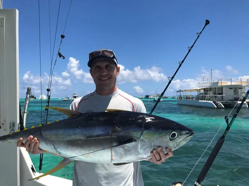 Punta Cana fishing adventure - big Tuna hooked on deep sea fishing charter